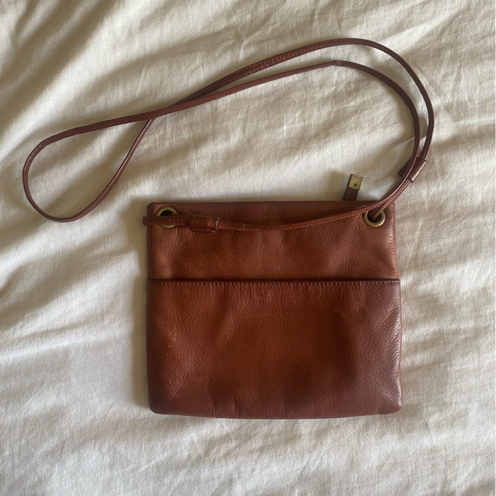 Margot New York Leather
Crossbody Bag